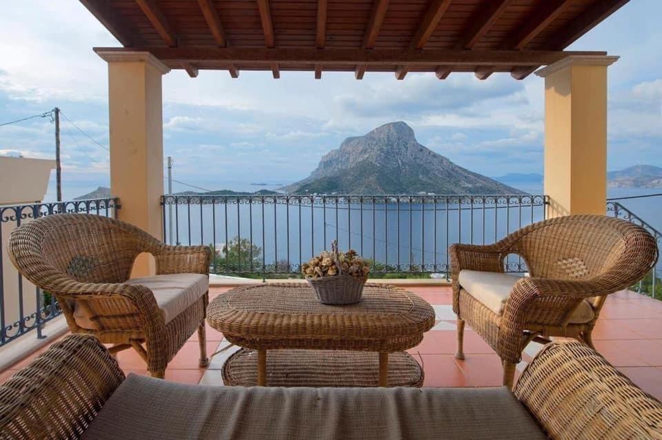 Villa Next To The Sea!! Myrties ภายนอก รูปภาพ