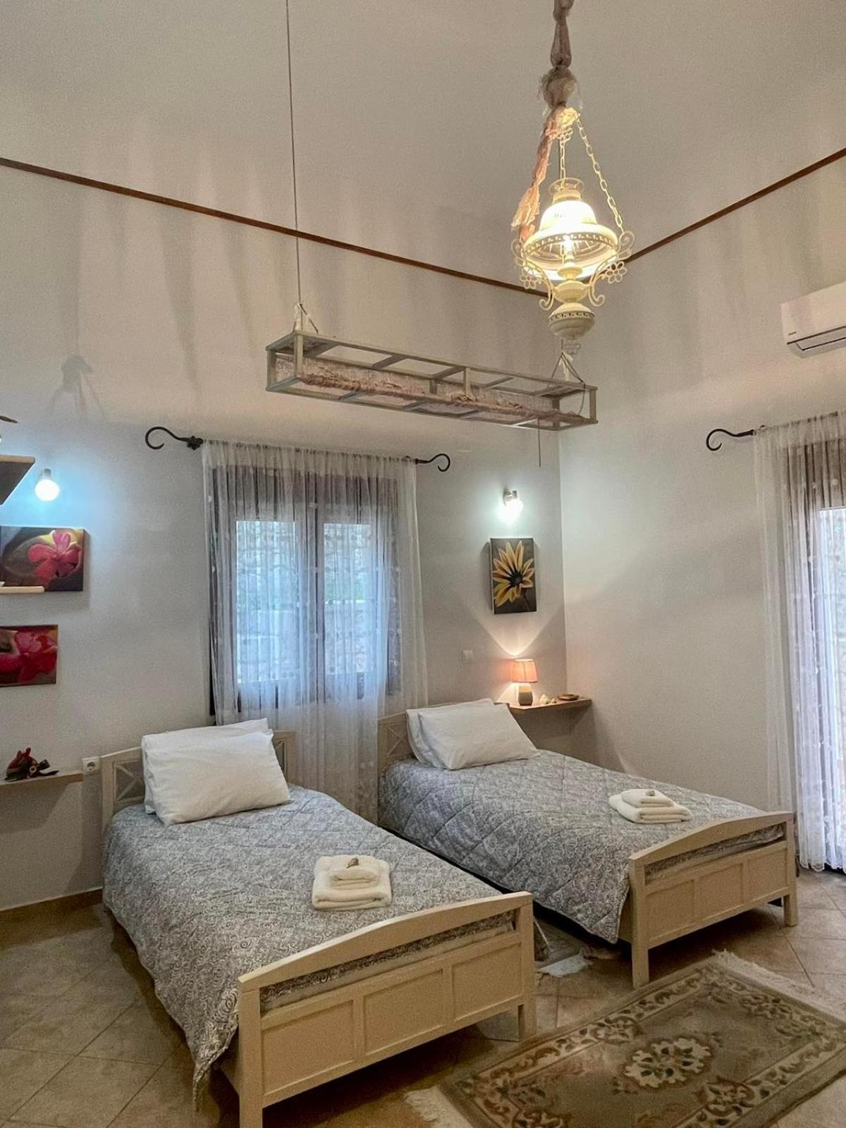 Villa Next To The Sea!! Myrties ภายนอก รูปภาพ
